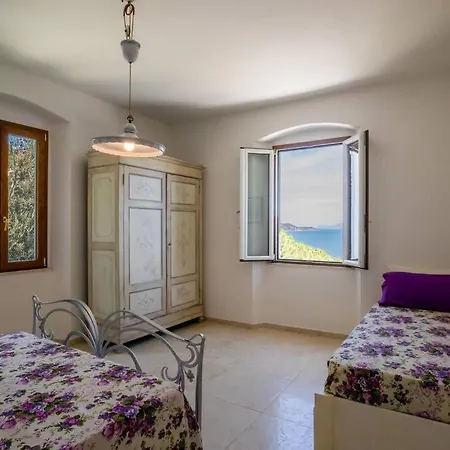 فيلة Porticciolo