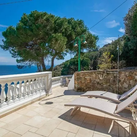 Porticciolo Villa