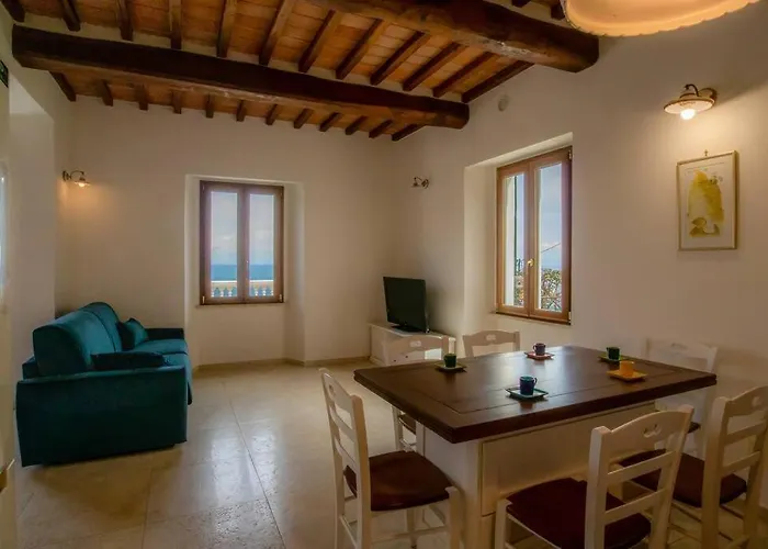 Porticciolo * Rio Marina